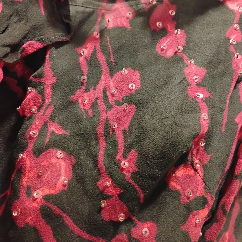 Vintage Ice 100% Silk Sheer Red Floral Blouse with Sequins Black Lining Size XL - Picture 4 of 6